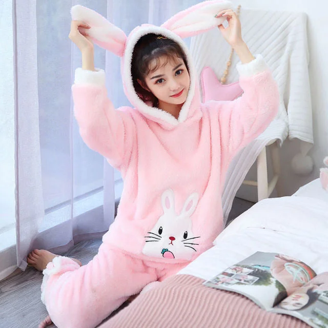 women's pajamas with a charming floral patternPyjama Pilou Pilou Femme <br> LAPIN ROSE