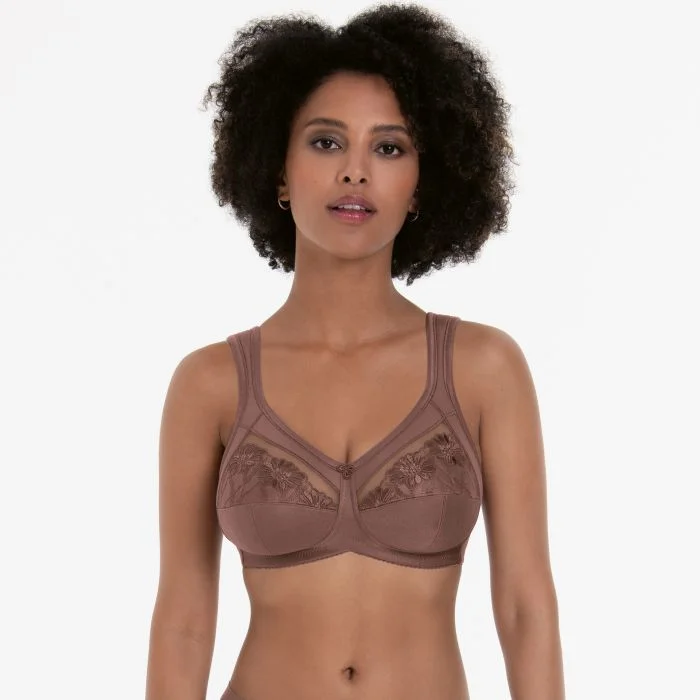 plus-size smoothing bra for dressesAnita Comfort BH zonder beugel - Safina 5448 - Berry