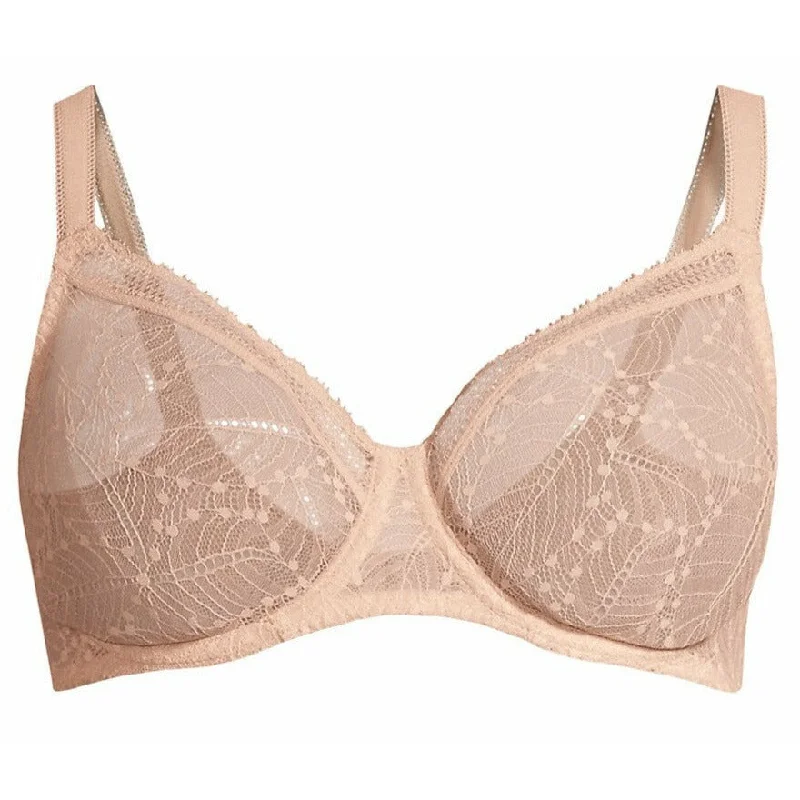 lace-trimmed convertible bra for special eventsComete Moulded Underwire Bra 12S324