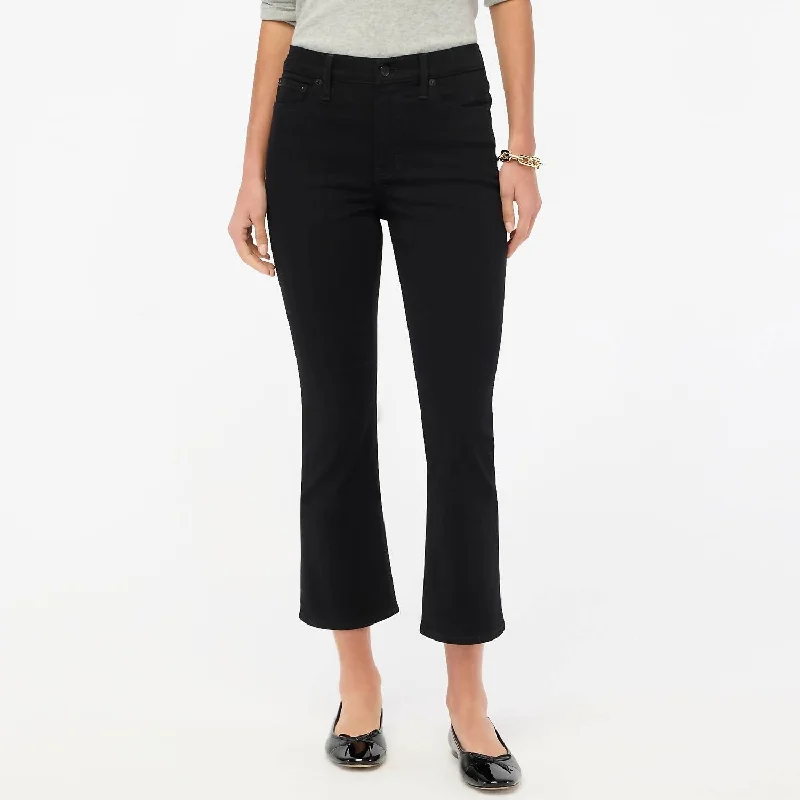 Women's Jodhpurs with Notched CollarMidrise Flare Cropped Jeans In Black