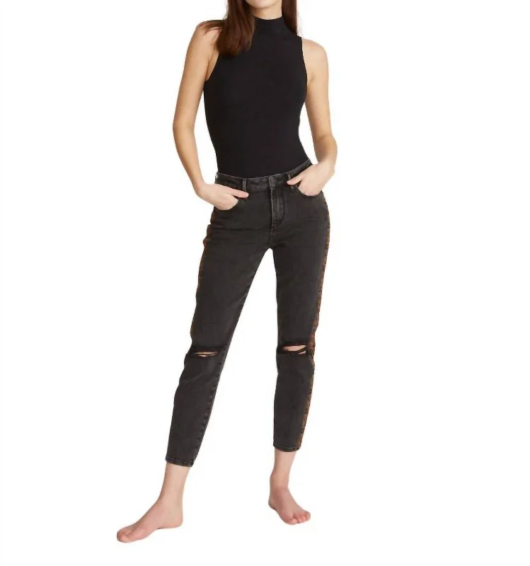 Women's Jodhpurs with Notched CollarGizelle Girlfriend Skinny Jeans In Black