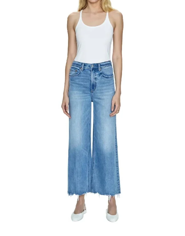 Women's Jodhpurs with Square CollarLana Crop Denim In Villa Light Wash