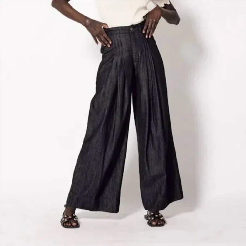 Women's Jodhpurs with Ankle LengthGarret Jean In Black Denim