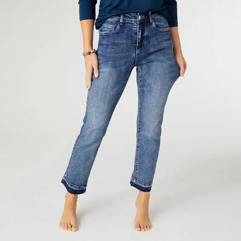 Women's Jodhpurs with Wide CollarEverstretch Straight Ankle Jeans In Medium Denim