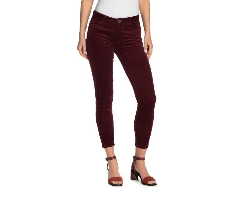 Women's Jodhpurs with Square NeckHoxton Ultra Corduroy Velour High Rise Skinny Jeans In Red