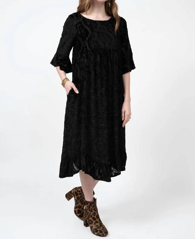 Women's Sweetheart-Neck DressesBurn Out Velvet Knit Dress In Black