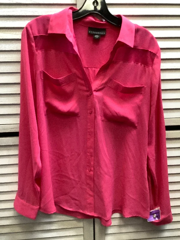 Women's Blouse with V-Shaped HemTop Long Sleeve Basic By Attention In Pink, Size: M