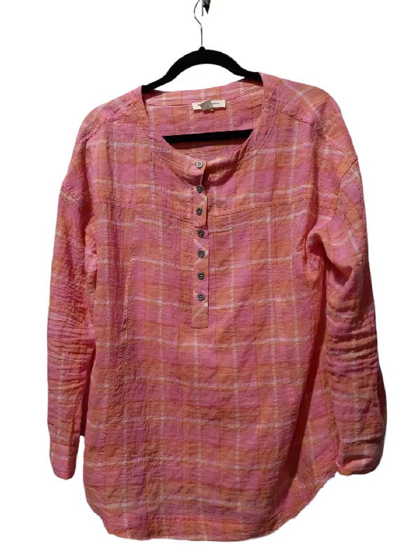 Women's Blouse with Rounded CollarTop Long Sleeve By Beachlunchlounge In Plaid Pattern, Size: M